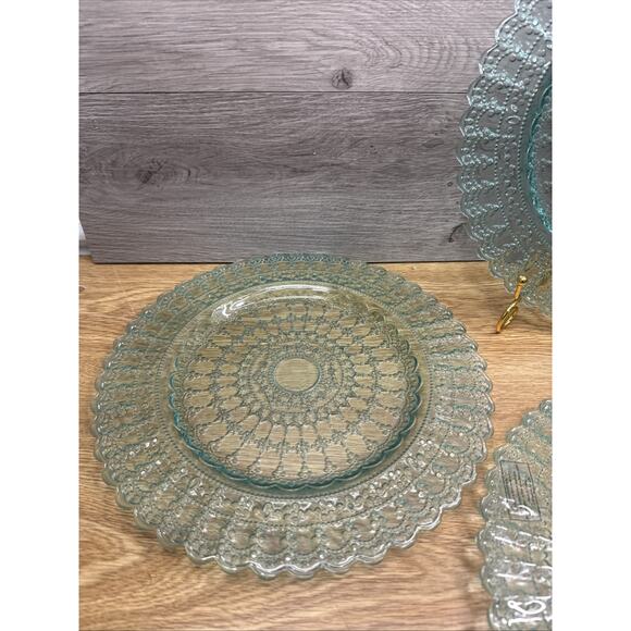 ArdaCam 11.25” Teal Scalloped Pressed Glass Dinner Plates Made in Turkey~4 Pc - Picture 6 of 8